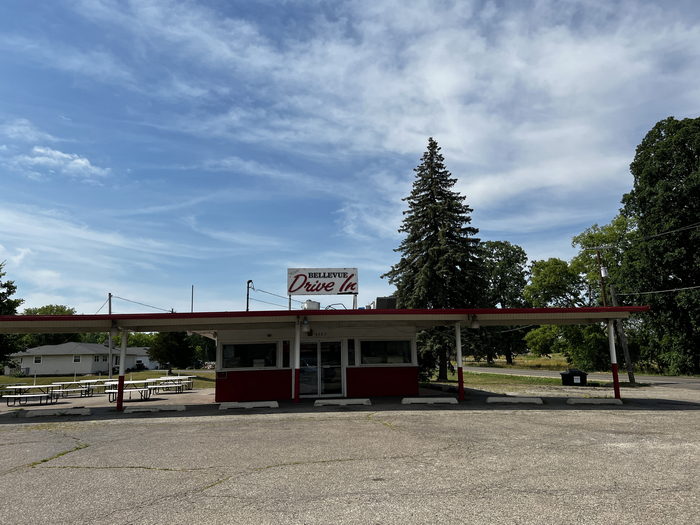 Bellevue Drive-In - July 4 2022 Photo